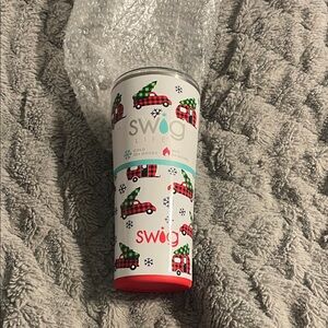 Swig Christmas Cup